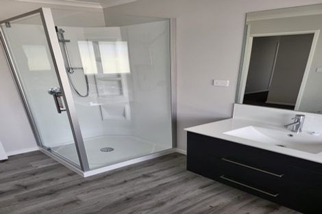 Photo of property in 13 Tarata Place, Owhata, Rotorua, 3010