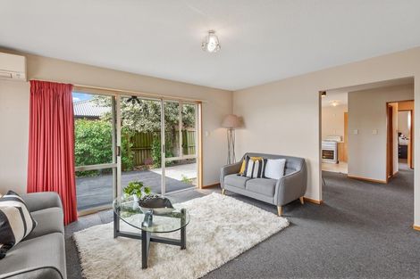 Photo of property in 1/104 Bassett Street, Burwood, Christchurch, 8083