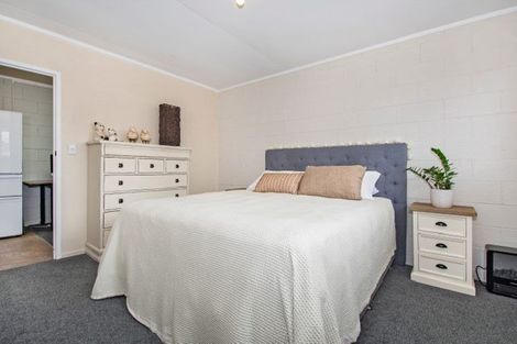 Photo of property in 2/39 Central Avenue, Avenues, Whangarei, 0110