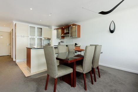 Photo of property in 207/136 Marine Parade, Mount Maunganui, 3116