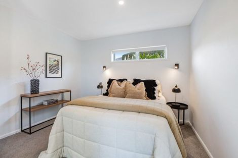 Photo of property in 1/4 Roberts Road, Matakatia, Whangaparaoa, 0930