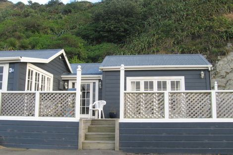 Photo of property in 80 Owhiro Bay Parade, Owhiro Bay, Wellington, 6023