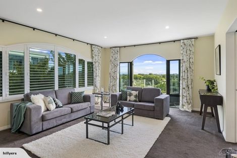 Photo of property in 39 Overdale Drive, Cashmere, Christchurch, 8022