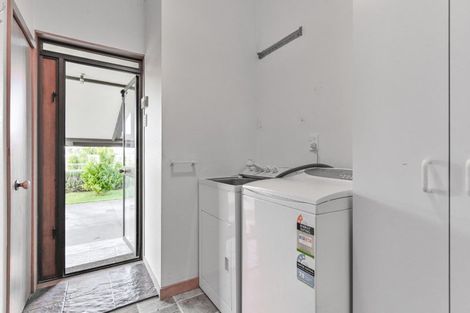 Photo of property in 39 Main Rd Clive, Clive, 4102