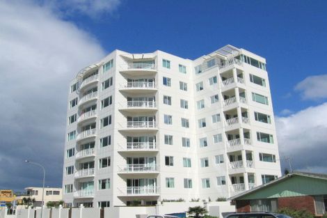 Photo of property in Beaumont Apartments, 22/12 Maunganui Road, Mount Maunganui, 3116