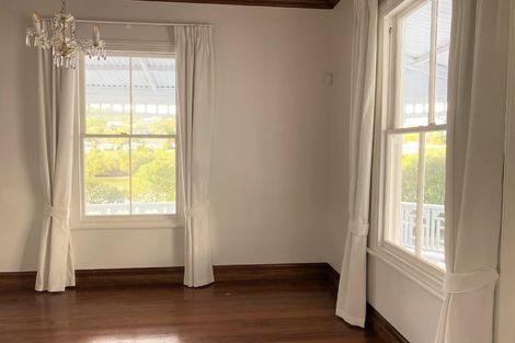 Photo of property in 31 Hatea Drive, Regent, Whangarei, 0112