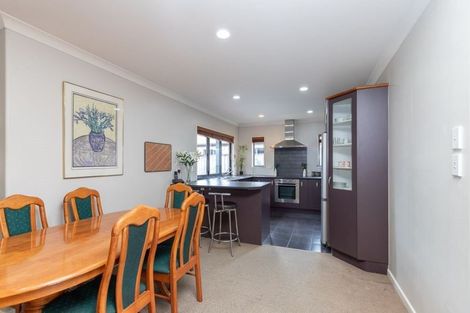 Photo of property in 20 Ravenscourt Place, Huntington, Hamilton, 3210