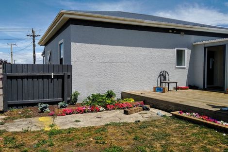 Photo of property in 18 Swiss Avenue, Gonville, Whanganui, 4501