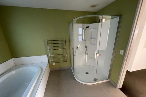 Photo of property in 16 Charlotte Way, Raumati South, Paraparaumu, 5032