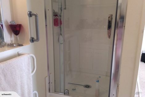 Photo of property in 1/14 Beatrice Avenue, Hillcrest, Auckland, 0627