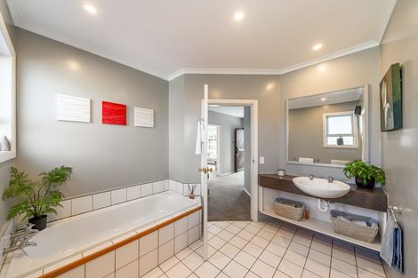 Photo of property in 9 Golders Road, Elderslea, Upper Hutt, 5018