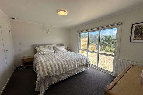 Photo of property in 24a Parklands Drive, Karori, Wellington, 6012