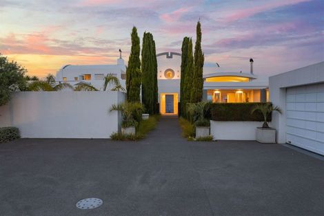 Photo of property in 135 Main Road, Redcliffs, Christchurch, 8081