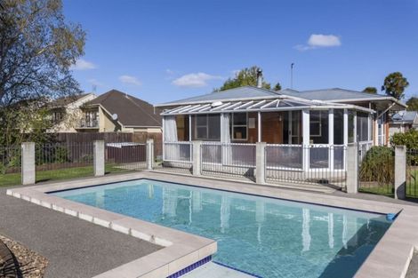 Photo of property in 12a Valerie Place, Redwood, Christchurch, 8051
