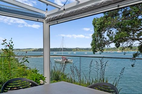 Photo of property in 59 Pohutukawa Avenue, Shelly Park, Auckland, 2014