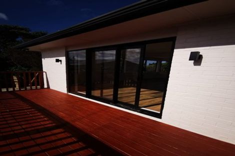 Photo of property in 124c Rosier Road, Glen Eden, Auckland, 0602