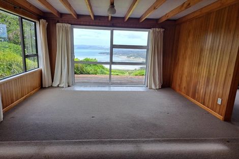 Photo of property in 27 Lookout Drive, Laingholm, Auckland, 0604