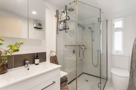 Photo of property in 305d Riccarton Road, Upper Riccarton, Christchurch, 8041