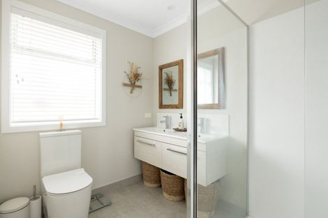 Photo of property in 37 Mahana Way, Pyes Pa, Tauranga, 3112