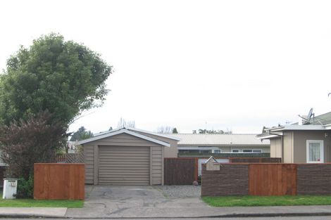 Photo of property in 220 Warwick Road, Mayfair, Hastings, 4122