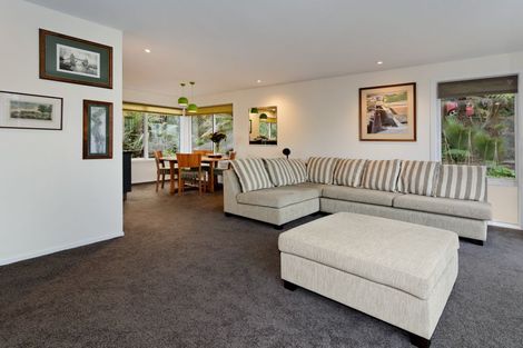 Photo of property in 9 Lancewood Avenue, Titirangi, Auckland, 0604