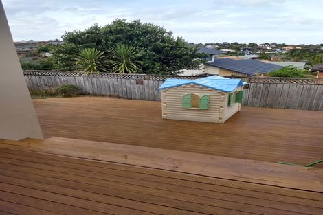 Photo of property in 6 San Valentino Drive, Henderson, Auckland, 0612