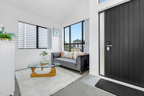 Photo of property in 28 Bushfield Drive, Flat Bush, Auckland, 2019