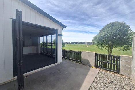 Photo of property in 14 Chain Place, Papamoa, 3118