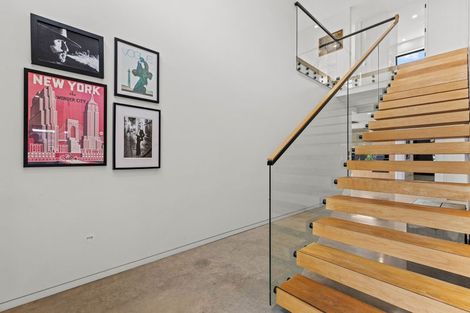 Photo of property in 114a Paparoa Street, Papanui, Christchurch, 8053