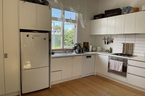 Photo of property in 11 Thistle Street, Napier South, Napier, 4110