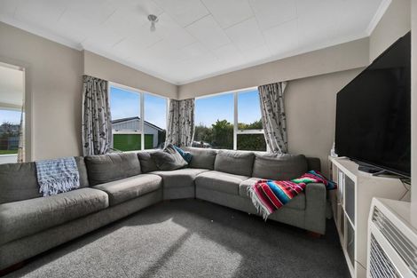 Photo of property in 3 Disraeli Street, Hawera, 4610