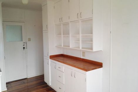 Photo of property in 3 Nutsey Avenue, Northcote, Auckland, 0627