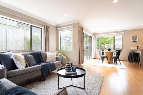 Photo of property in 6 Erlestoke Crescent, Churton Park, Wellington, 6037