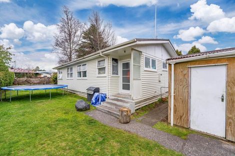 Photo of property in 13 Te Rangitautahanga Road, Turangi, 3334