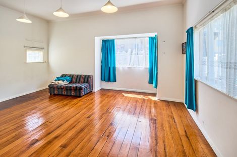 Photo of property in 81 Hill Street, Thorndon, Wellington, 6011