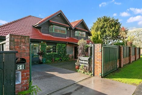 Photo of property in 58 Hamilton Road, Cambridge, 3434