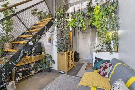 Photo of property in Urbane Apartments, 33/29 Webb Street, Mount Cook, Wellington, 6011