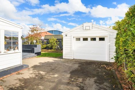Photo of property in 70 Linton Street, West End, Palmerston North, 4410