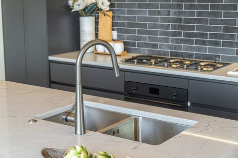 Photo of property in 2 Kauru Lane, Wainui, 0992