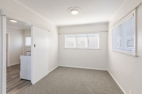 Photo of property in 11 Hillary Crescent, Maraenui, Napier, 4110