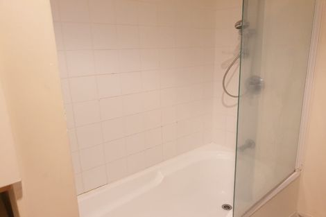 Photo of property in Terrace Heights Apartments, 11c/163 The Terrace, Wellington Central, Wellington, 6011