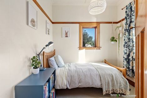 Photo of property in 35 Townsend Road, Miramar, Wellington, 6022