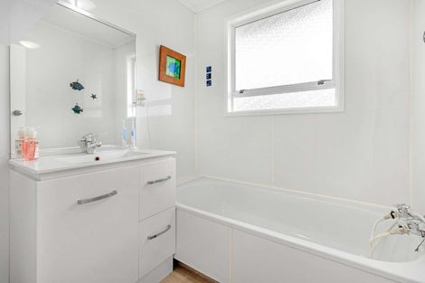 Photo of property in 3 Waitawa Place, Lynmore, Rotorua, 3010