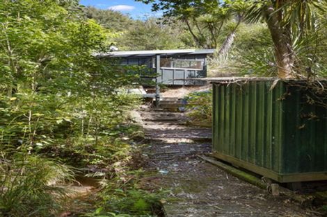 Photo of property in 26 Brick Bay Drive, Sandspit, Warkworth, 0982