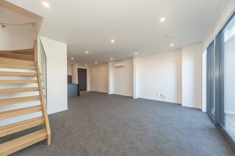 Photo of property in 13/52 High Street, Island Bay, Wellington, 6023