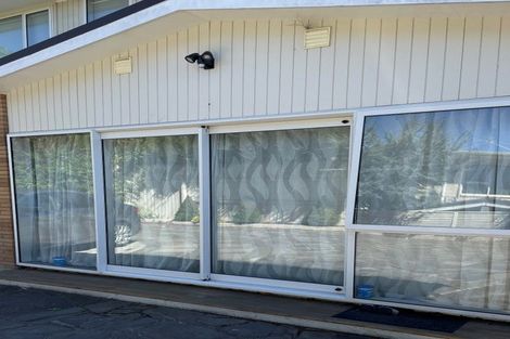 Photo of property in 226 Memorial Avenue, Burnside, Christchurch, 8053