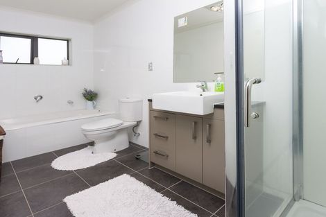 Photo of property in 24 Flintridge Drive, Flat Bush, Auckland, 2019