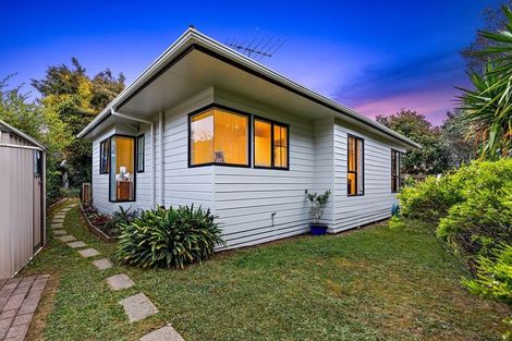 Photo of property in 2/54 Granville Drive, Massey, Auckland, 0614