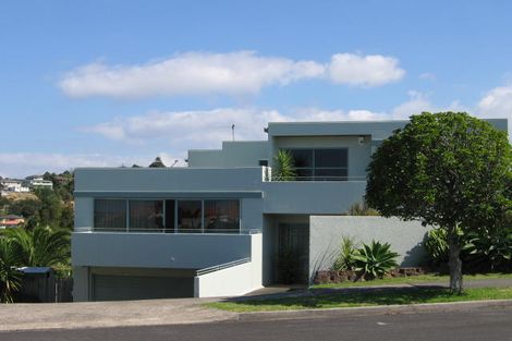 Photo of property in 13 Caversham Drive, Torbay, Auckland, 0630