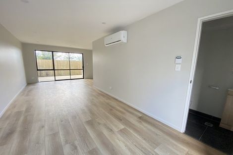 Photo of property in 3b Westall Road, New Lynn, Auckland, 0600